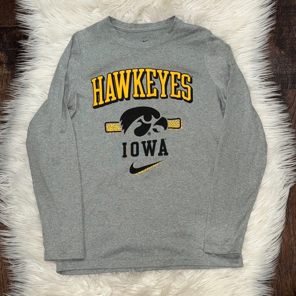 Nike Hawkeyes Gray Long Sleeve Shirt